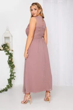 YOURS LONDON - Robe Rose Pastel Maxi En Mousseline Demoiselle D'Honneur 11 YOURS LONDON - Robe Rose Pastel Maxi En Mousseline Demoiselle D'Honneur -GrandeTendance Boutique 8fb20ab8 6e6f 44 161004 C