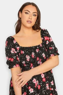 YOURS - Robe Noire & Rouge Floral Manches Courtes Bouffantes -GrandeTendance Boutique 900e07fa 7dd7 4e 137284 D