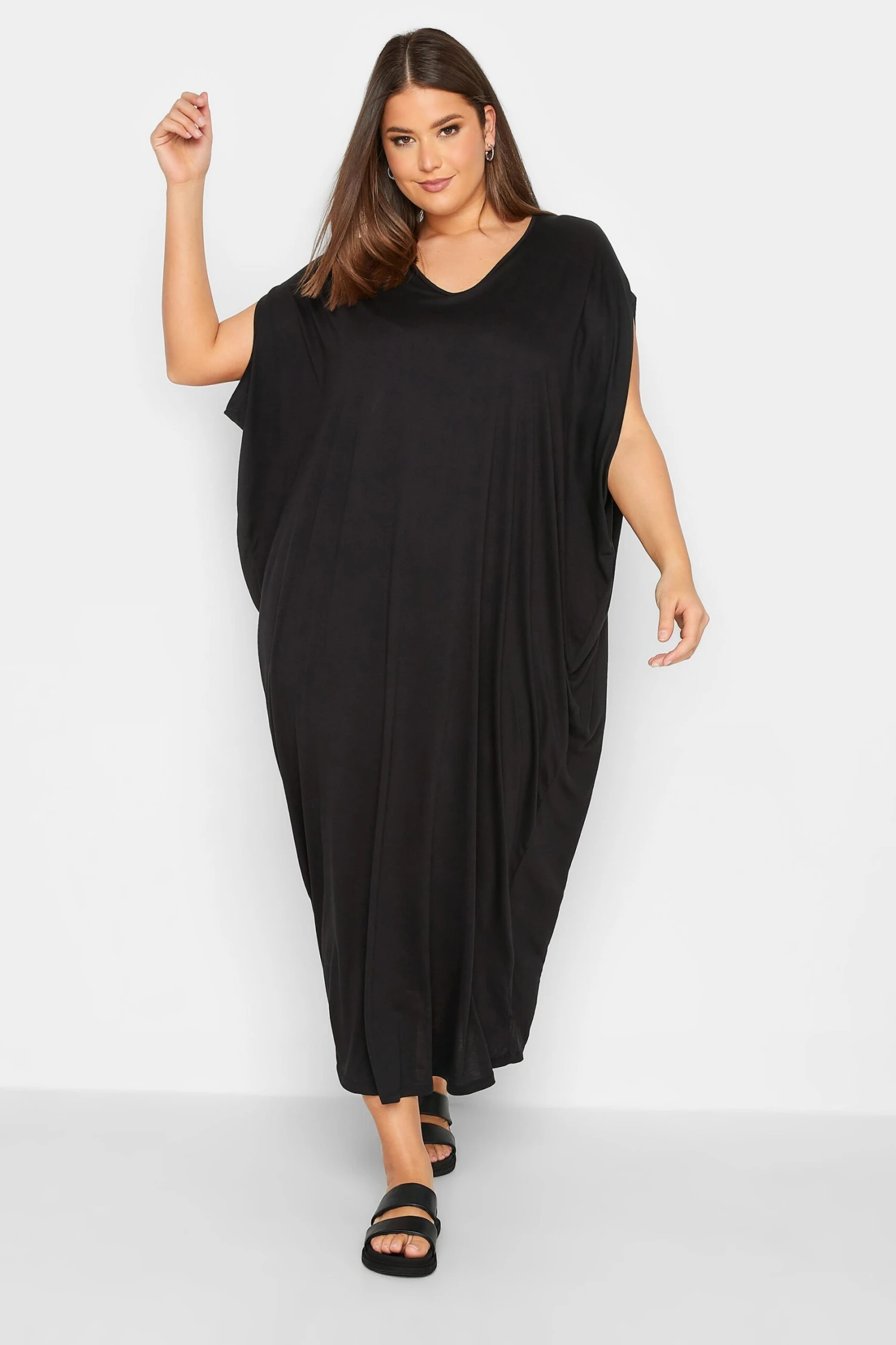 YOURS - Robe Noire De Plage Maxi Sans Manches 4 YOURS - Robe Noire De Plage Maxi Sans Manches – Image 2