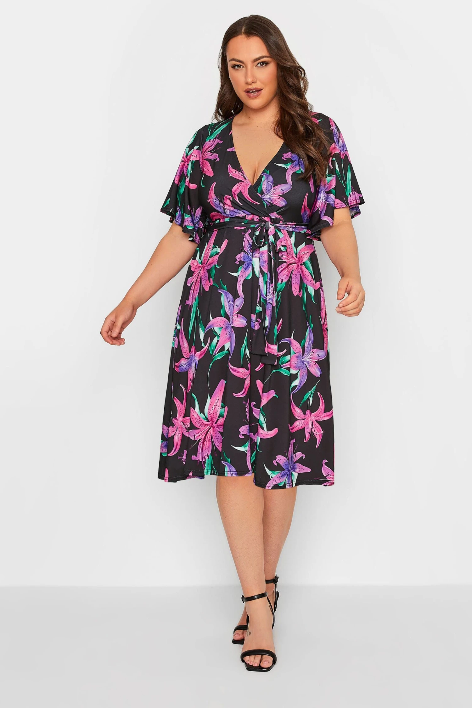 YOURS LONDON - Robe Noire Floral Rose & Violet Cache-Coeur 4 YOURS LONDON - Robe Noire Floral Rose & Violet Cache-Coeur – Image 2