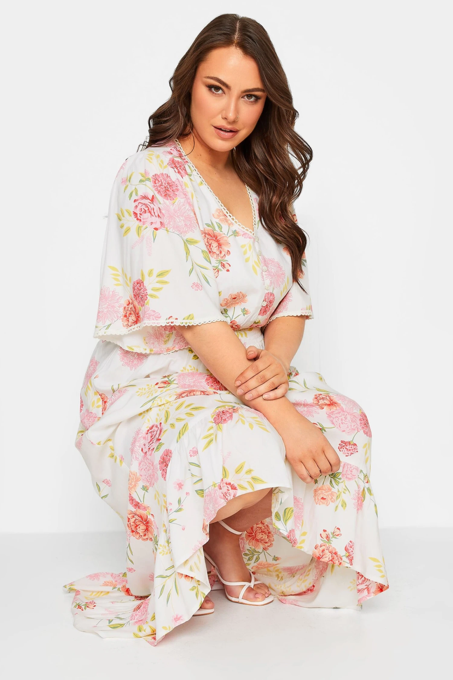 YOURS - Robe Blanche Floral Ourlet Plongeant Volanté 6 YOURS - Robe Blanche Floral Ourlet Plongeant Volanté – Image 4