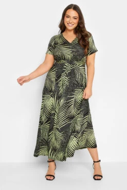 YOURS - Robe Maxi Cache-Coeur Noire Tropicale Feuilles Vertes