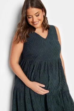 BUMP IT UP MATERNITY - Robe Midi Bleue Marine Broderie Anglaise 12 BUMP IT UP MATERNITY - Robe Midi Bleue Marine Broderie Anglaise -GrandeTendance Boutique 97d0e001 474e 43 158403 D