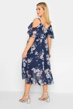 YOURS LONDON - Robe Bleue Marine Floral Épaules Ajourées 11 YOURS LONDON - Robe Bleue Marine Floral Épaules Ajourées -GrandeTendance Boutique 993bc766 68b0 42 162051 C