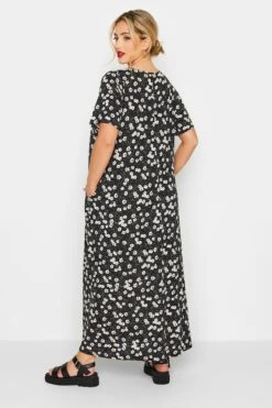 YOURS - Robe Maxi Noire Plissée Imprimé Pâquerettes -GrandeTendance Boutique 9ae4b5b5 a1d0 43 137277 C