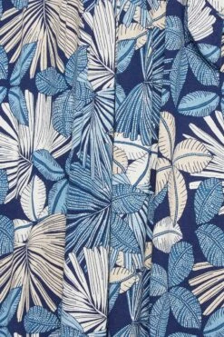 YOURS - Robe Bleue Maxi Cache-Coeur Imprimé Floral 13 YOURS - Robe Bleue Maxi Cache-Coeur Imprimé Floral -GrandeTendance Boutique 9d0d918b 2eb5 45 301607 Z