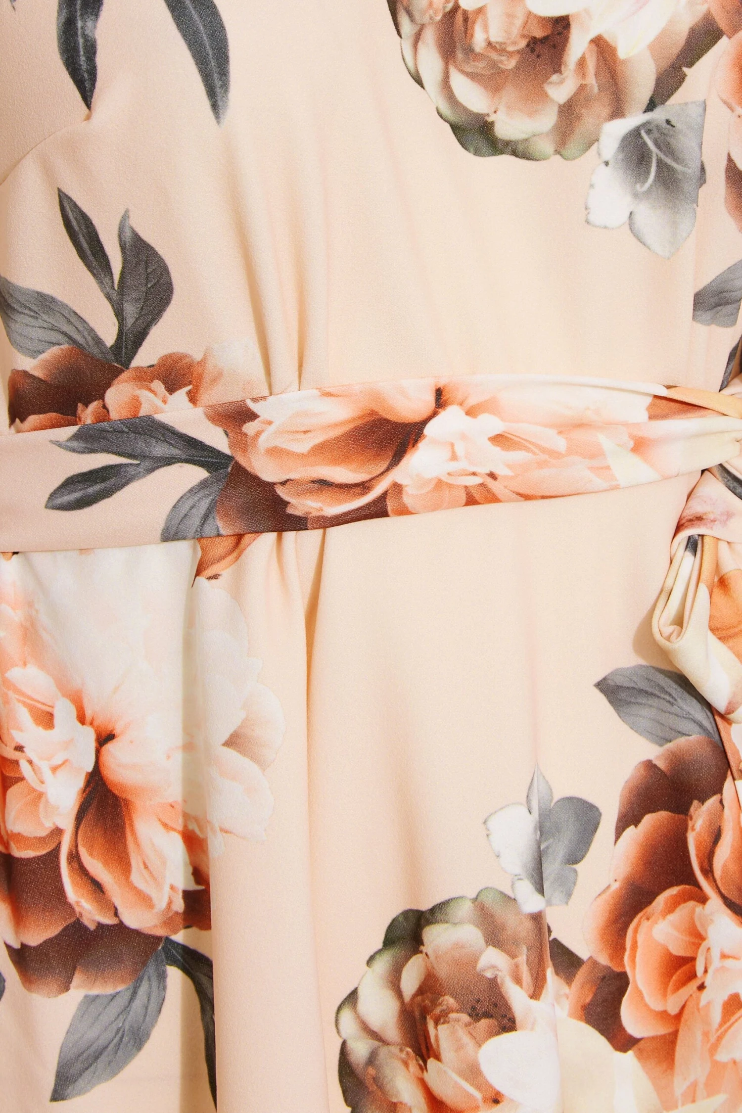 YOURS LONDON - Robe Rose Saumon Floral Patineuse Avec Ceinture 7 YOURS LONDON - Robe Rose Saumon Floral Patineuse Avec Ceinture – Image 5