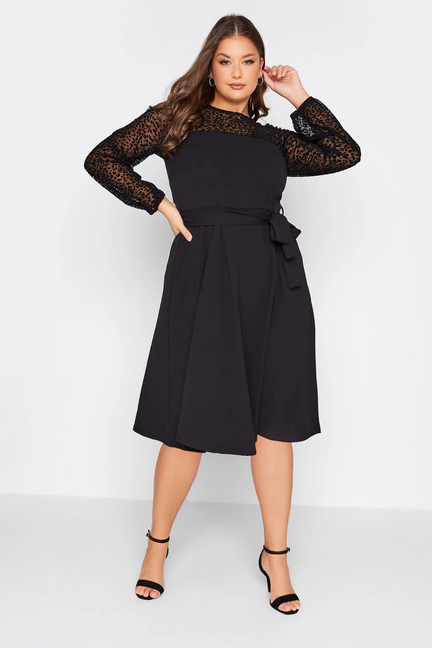 YOURS LONDON - Robe Noire Patineuse Manches En Filet Léopard 3 YOURS LONDON - Robe Noire Patineuse Manches En Filet Léopard