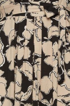 YOURS - Robe Maxi Noire & Beige Floral Cache-Coeur -GrandeTendance Boutique a83de9d8 4565 45 137435 Z