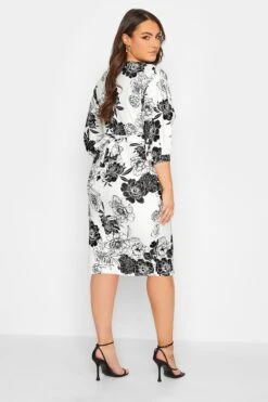 YOURS LONDON - Robe Noire & Blanche Floral Col V -GrandeTendance Boutique a998ca00 5384 42 162043 CR