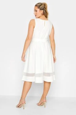 YOURS LONDON - Robe Blanche Patineuse Avec Ceinture -GrandeTendance Boutique b1577a2b 08aa 42 162039 C