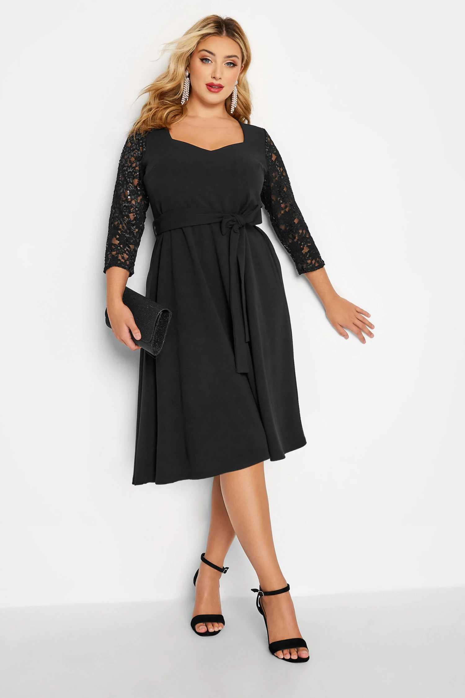 YOURS LONDON - Robe Noire Midi Manches Dentelle 3 YOURS LONDON - Robe Noire Midi Manches Dentelle
