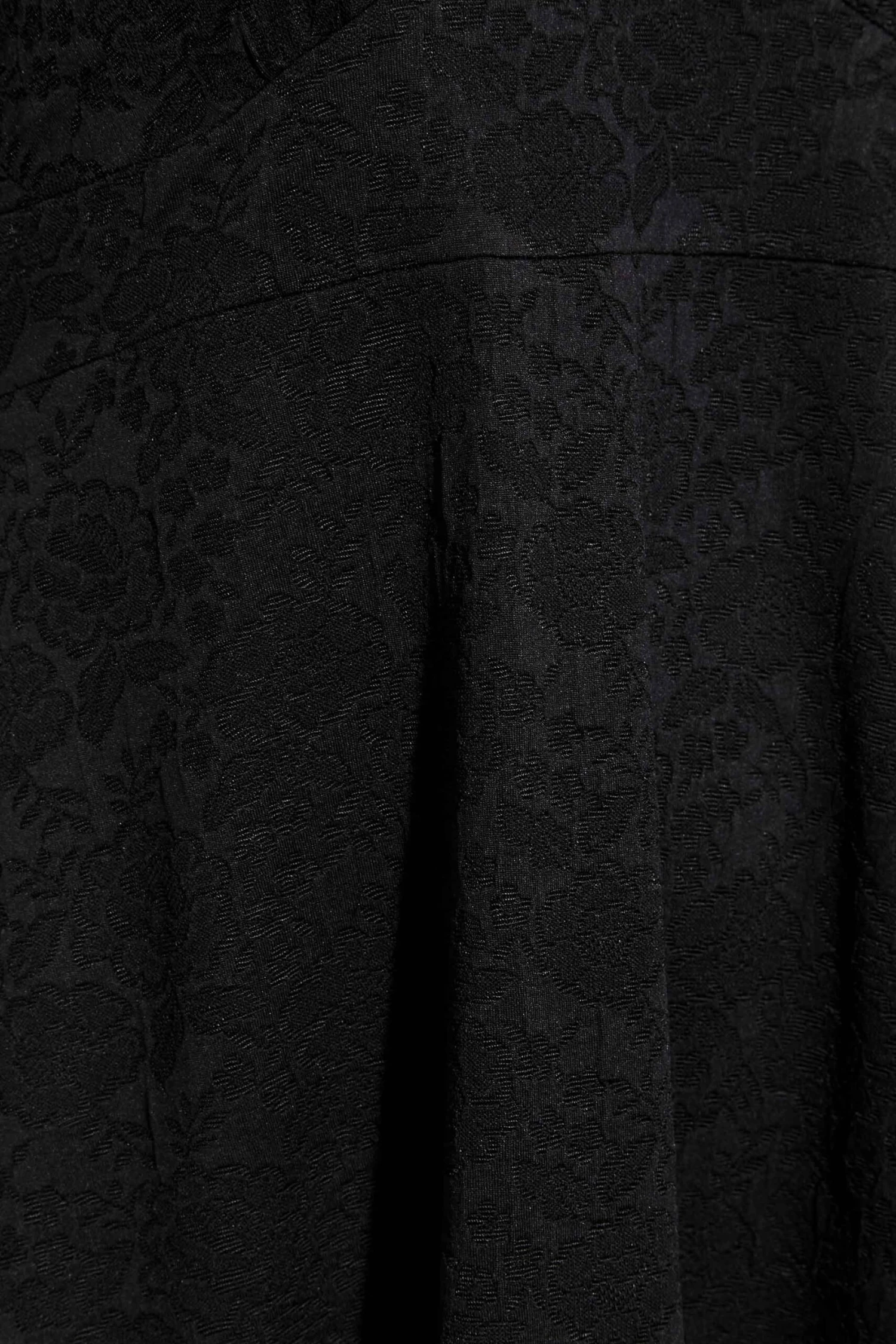 Robe Midi Noire Floral Volanté 8 Robe Midi Noire Floral Volanté – Image 6