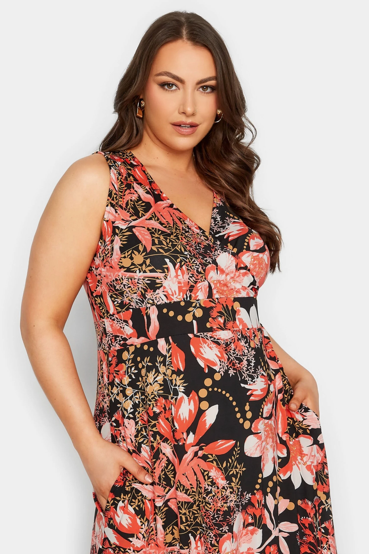 YOURS - Robe Maxi Noire Cache-Coeur Floral Orange 6 YOURS - Robe Maxi Noire Cache-Coeur Floral Orange â Image 4