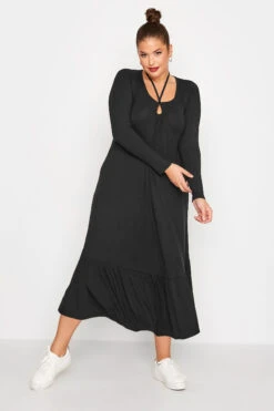 LIMITED COLLECTION - Robe Noire Longueur Midaxi Volanté