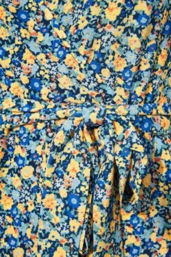 YOURS LONDON - Robe Bleue Floral Cache-Coeur 13 YOURS LONDON - Robe Bleue Floral Cache-Coeur -GrandeTendance Boutique c07b27a8 817c 47 161233 S