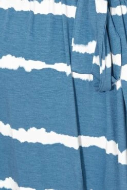 BUMP IT UP MATERNITY - Robe Bleue Tie & Dye Manches Courtes -GrandeTendance Boutique c08a4551 c38d 44 158346 Z