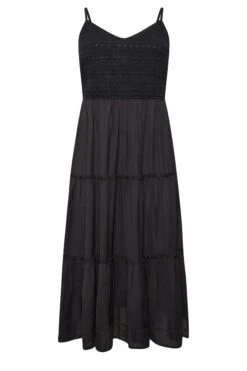 LIMITED COLLECTION - Robe Noire Midaxi Smocké Broderie -GrandeTendance Boutique c3c866e8 8b96 47 215581 X