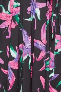 YOURS LONDON - Robe Noire Floral Rose & Violet Cache-Coeur 13 YOURS LONDON - Robe Noire Floral Rose & Violet Cache-Coeur -GrandeTendance Boutique c711e718 ed44 40 162201 Z