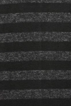 YOURS LUXURY - Robe-Pull Maxi Grise & Noire à Rayures 15 YOURS LUXURY - Robe-Pull Maxi Grise & Noire à Rayures -GrandeTendance Boutique c7652fed 819f 48 301482 Z