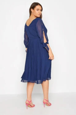 YOURS LONDON - Robe Midi Bleue Marine Plissée Volantée -GrandeTendance Boutique c8b47347 1c1d 45 161287 C