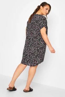 YOURS - Robe Noire Floral Rose Coupe Droite -GrandeTendance Boutique cb8f76e7 fb0b 4d 137526 C