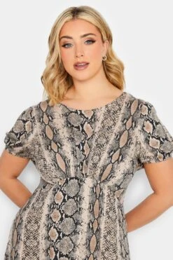 YOURS PETITE - Robe Midi Noire & Beige Serpent En Jersey 12 YOURS PETITE - Robe Midi Noire & Beige Serpent En Jersey -GrandeTendance Boutique d0a7f336 adcb 4e 174473 D