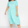 YOURS - Robe Bleue Turquoise Imprimé Floral Smocké Manches Courtes 2 YOURS - Robe Bleue Turquoise Imprimé Floral Smocké Manches Courtes -GrandeTendance Boutique d562540c d940 44 137387 A