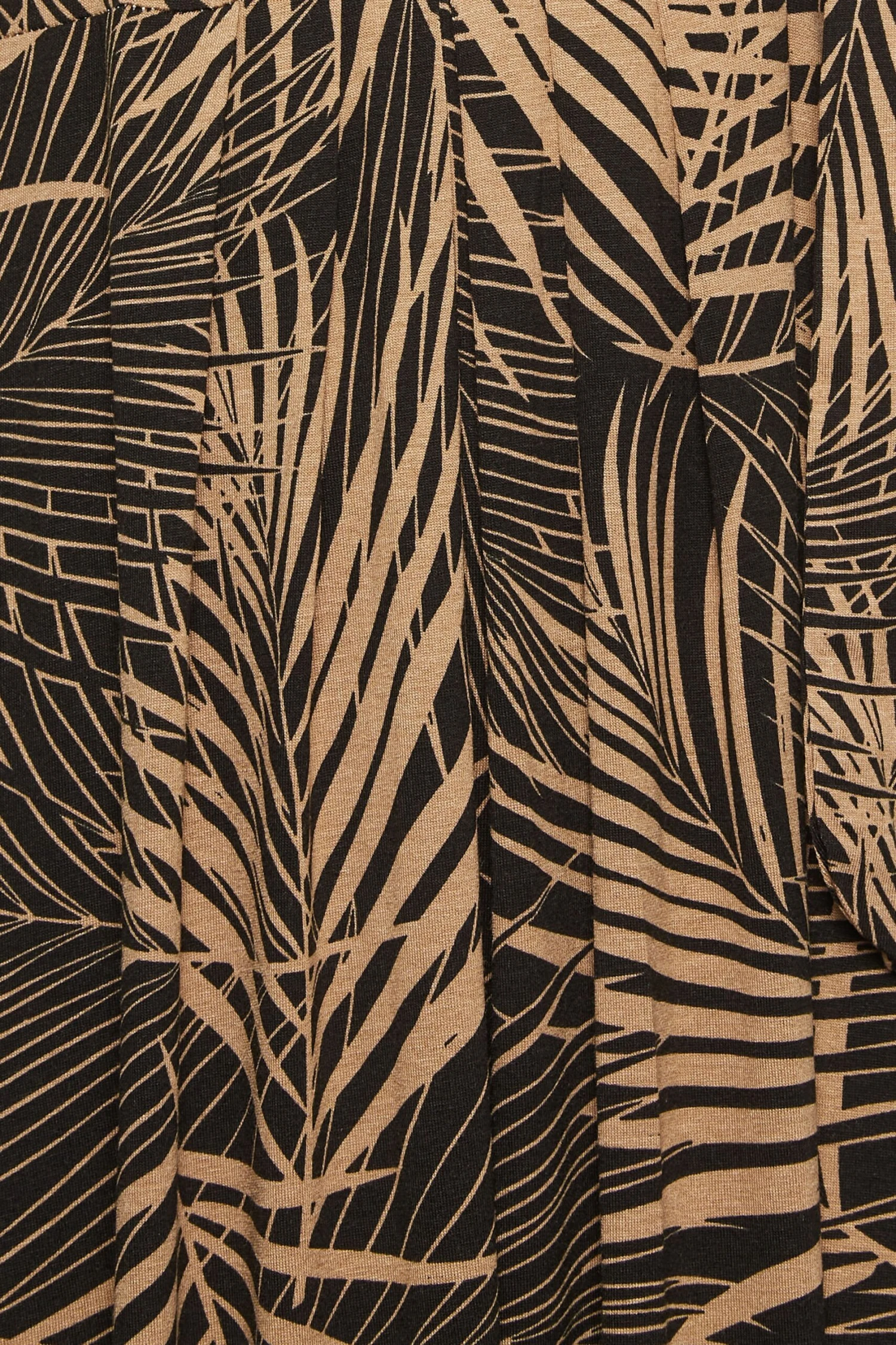 YOURS - Robe Marron Maxi Cache-Coeur Imprimé Feuilles 7 YOURS - Robe Marron Maxi Cache-Coeur Imprimé Feuilles – Image 5