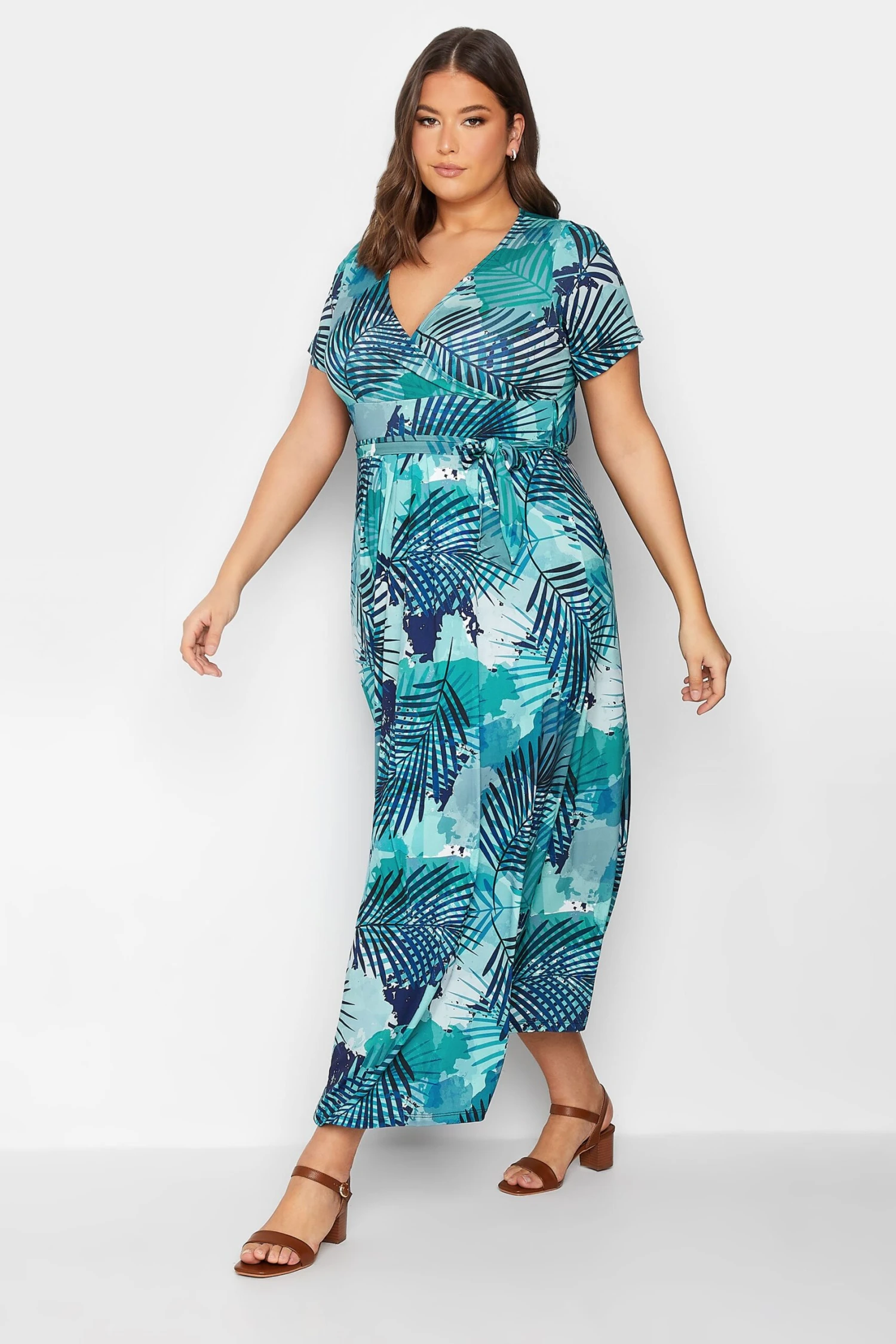 YOURS - Robe Bleue Turquoise Maxi Imprimé Feuilles Tropicales Cache-Coeur 4 YOURS - Robe Bleue Turquoise Maxi Imprimé Feuilles Tropicales Cache-Coeur – Image 2