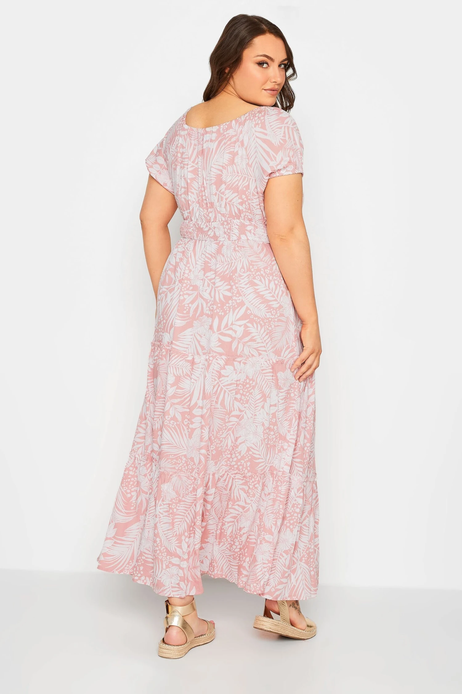 Robe Rose Maxi Imprimé Tropical Manches Courtes 5 Robe Rose Maxi Imprimé Tropical Manches Courtes – Image 3