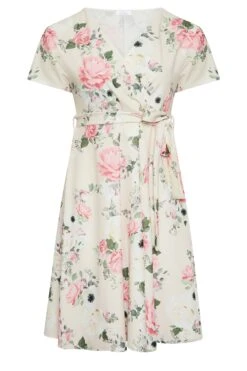 YOURS LONDON - Robe Blanche Ivoire Floral Pastel Patineuse 14 YOURS LONDON - Robe Blanche Ivoire Floral Pastel Patineuse -GrandeTendance Boutique dc117576 b554 4c 162136 X