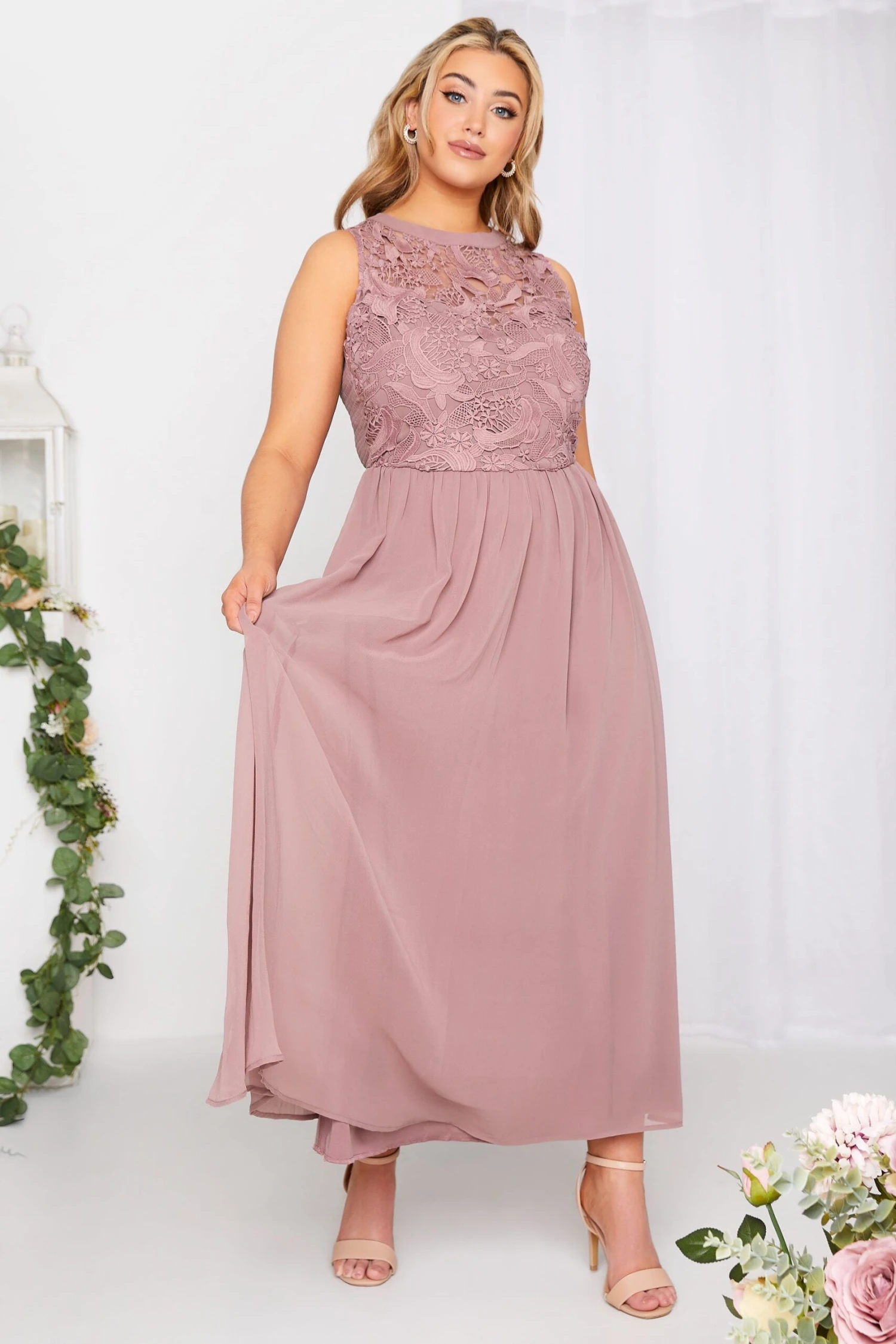 YOURS LONDON - Robe Rose Pastel Maxi En Mousseline Demoiselle D'Honneur 4 YOURS LONDON - Robe Rose Pastel Maxi En Mousseline Demoiselle D'Honneur – Image 2