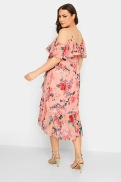 YOURS LONDON - Robe Rose Saumon Floral Épaules Ajourées -GrandeTendance Boutique e253ed6e 91b1 44 162050 C