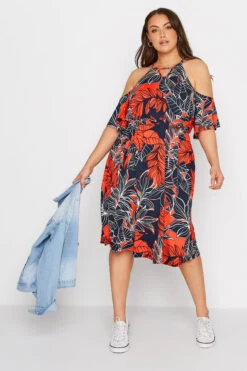 Robe Noire Fleurs Rouges Ăpaules AjourĂ©es