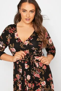 Robe Noire Floral Rouge Cache-Coeur En Jersey -GrandeTendance Boutique ea4f4b2c c6c2 44 301402 D