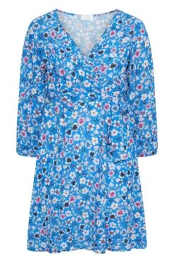 YOURS LONDON - Robe Bleue Ciel Floral Style En Cache-Coeur 14 YOURS LONDON - Robe Bleue Ciel Floral Style En Cache-Coeur -GrandeTendance Boutique ed46f38b 29f0 47 161730 X