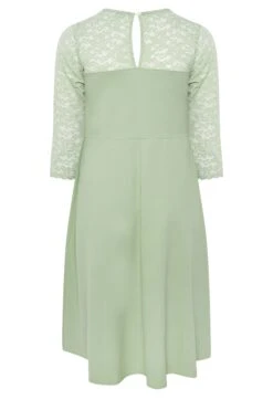 YOURS LONDON - Robe Verte Pastel Midi Encolure & Manches Dentelle -GrandeTendance Boutique f25a6332 c209 48 162213 Y