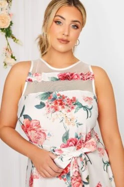 YOURS LONDON - Robe Blanche Floral Rose Patineuse Avec Ceinture 12 YOURS LONDON - Robe Blanche Floral Rose Patineuse Avec Ceinture -GrandeTendance Boutique f60bd4ef b115 49 162040 D