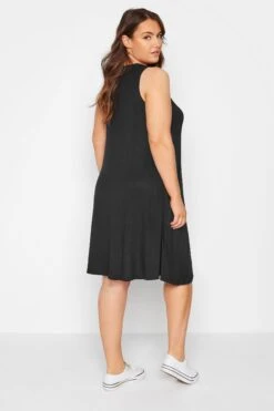 Robe Noire Sans Manches Midi En Jersey à Poches -GrandeTendance Boutique f8a3ee8d 4b1f 48 137189 C