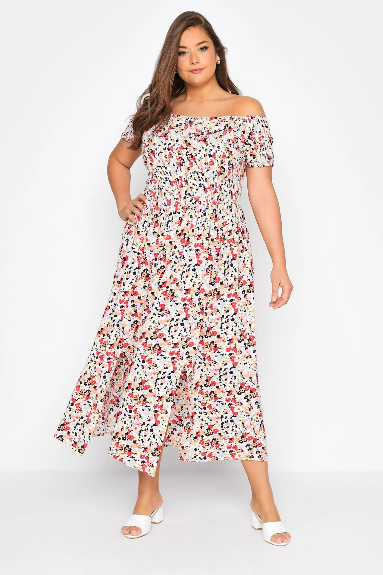 Robe Blanche Floral Rouge En Bardot Manches Courtes 4 Robe Blanche Floral Rouge En Bardot Manches Courtes – Image 2